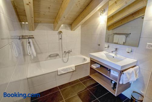 Hotel City - Taesch