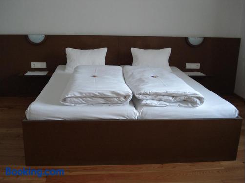 Gästehaus Obwexer - Matrei in Osttirol - Bed