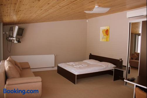 Penzion a Polocafe U Lavky - Chrudim - Bedroom