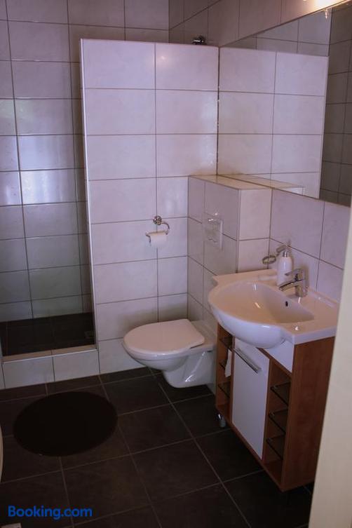 Penzion a Polocafe U Lavky - Chrudim - Bathroom
