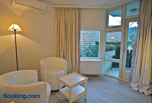 Restaurant Hotel Merlet - Schoorl - Living room