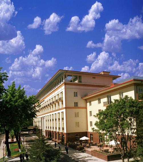 Lotte City Hotel Tashkent Palace - Tashkent - Building