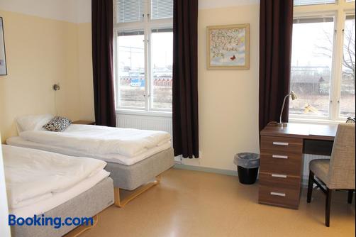 Hotell Lilla Station - Köping - Bedroom