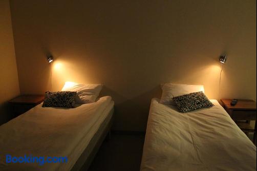 Hotell Lilla Station - Köping - Bedroom