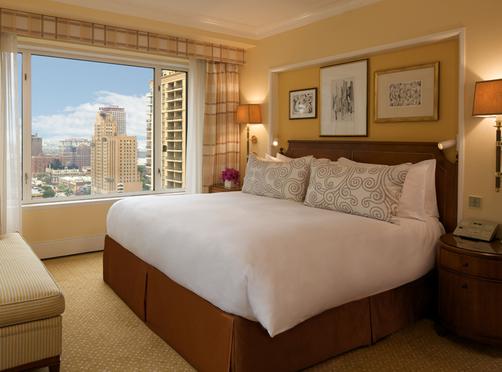 The Peninsula Chicago - Chicago - Bedroom