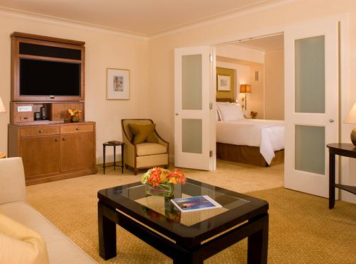 The Peninsula Chicago - Chicago - Living room