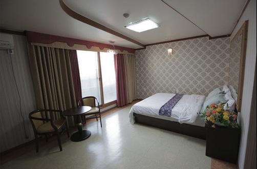 Goodstay Lynn House Hotel - Jeonju - Bedroom