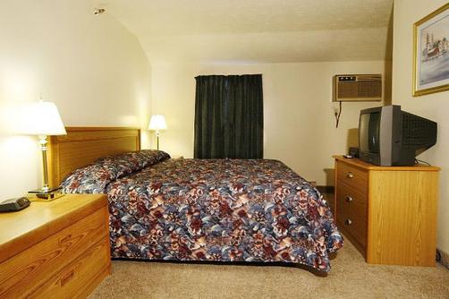 Misty Harbor Resort Motel - Wells - Bedroom