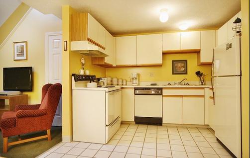 Misty Harbor Resort Motel - Wells - Kitchen