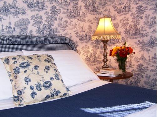 Main Street Bed & Breakfast - Fryeburg - Bedroom