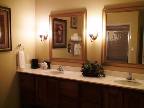 Best Western Plus Monica Royale Inn & Suites - Greenville - Bathroom