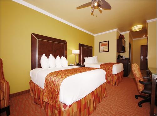 Best Western Plus Christopher Inn & Suites - Forney - Bedroom