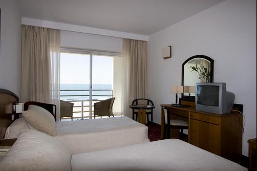 Ever Caparica Beach & Conference Hotel - Costa Caparica - Bedroom