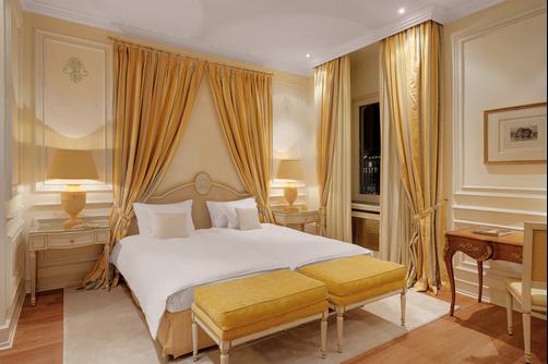 Hotel Koenigshof - Munich - Queen bedroom