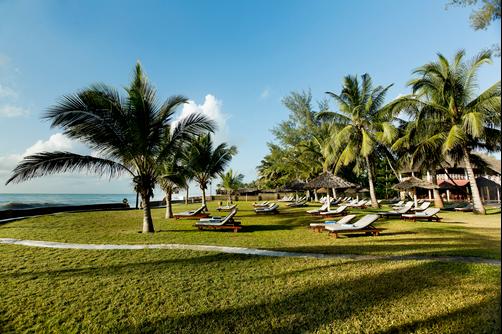 Neptune Palm Beach Boutique Resort & Spa All Inclusive - Ukunda - Beach