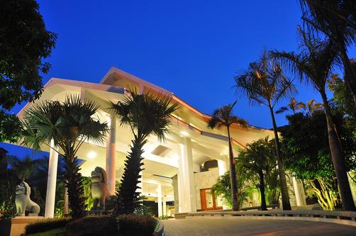 The Privilege Floor @ Borei Angkor - Siem Reap - Attractions