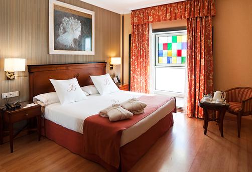 Becquer Hotel - Sevilla - Bedroom