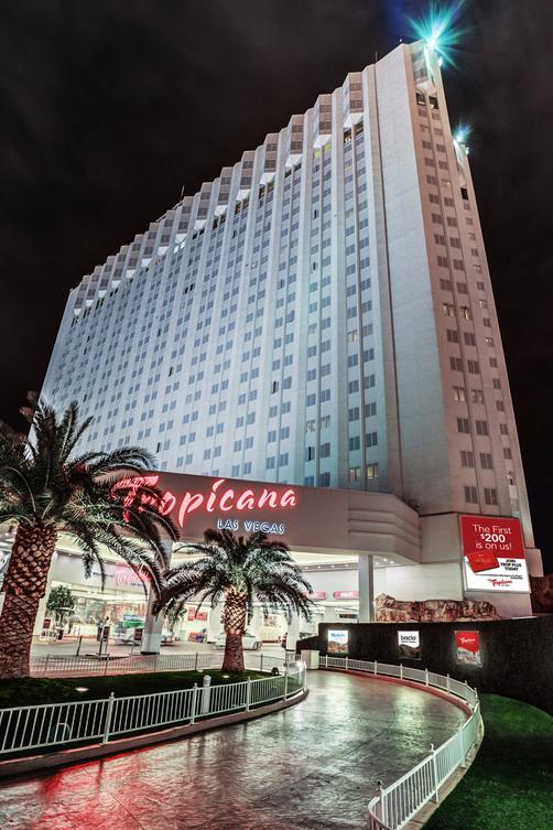 Tropicana Las Vegas - a DoubleTree by Hilton Hotel - Las Vegas - Building