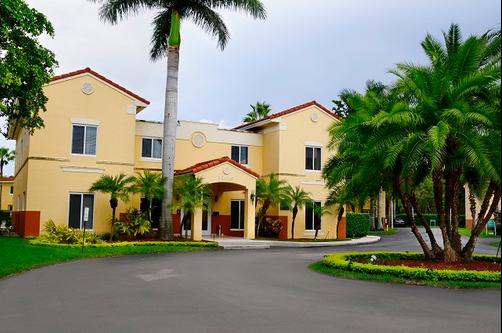 Shamrock Rentals of South Florida - Kendall - Miami - Building