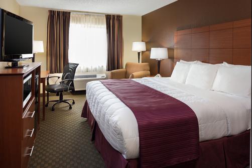 Quality Inn Sheboygan - Sheboygan - Bedroom