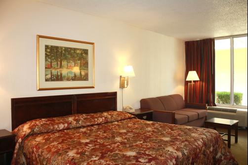 Relax Inn - Monroe - Monroe - King bedroom