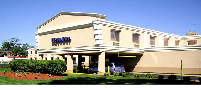 Days Inn Philadelphia - Roosevelt Boulevard - Philadelphia - Building