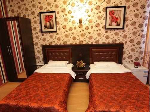 Grand Hotel - Bishkek - Bedroom