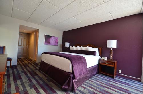 Sea Club Resort - Fort Lauderdale - King bedroom