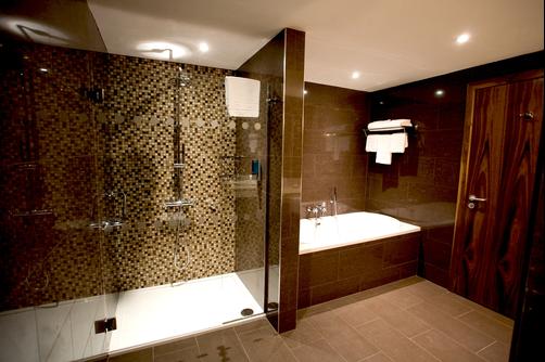 Bewleys Hotel Dublin Airport - Dublin - Bathroom