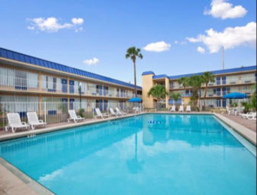 Days Inn Orlando Downtown - Orlando - Pool