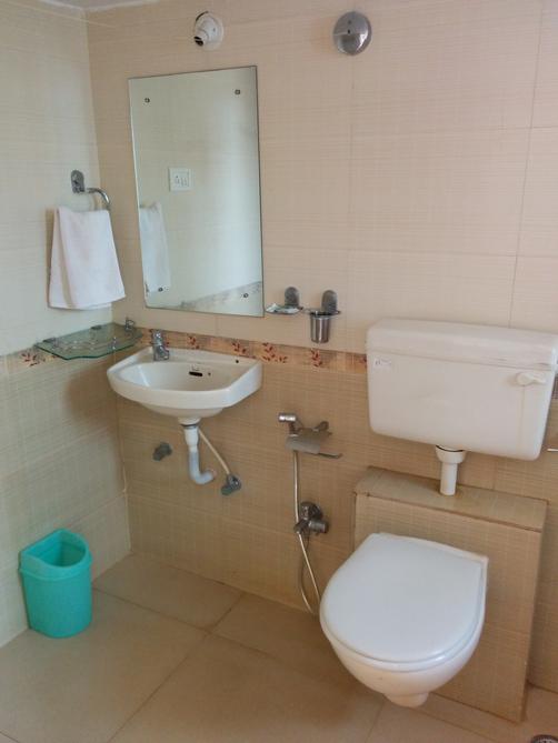Goan Clove, Apartment Hotel - Vagator - Bathroom