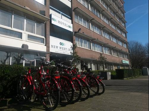New West Inn Amsterdam - Amsterdam - Building