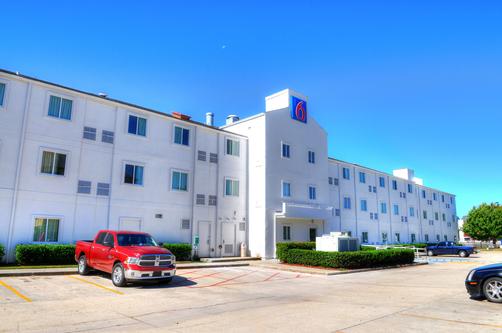 Motel 6 New Orleans LA - New Orleans - Building