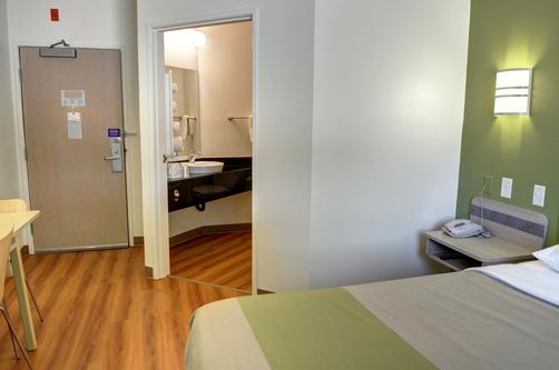 Motel 6 New Orleans LA - New Orleans - Bedroom