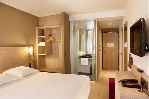 Escale Oceania Quimper - Quimper - Bedroom