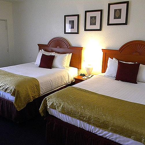 Magnuson Hotel and Suites Alamogordo - Alamogordo - Bedroom