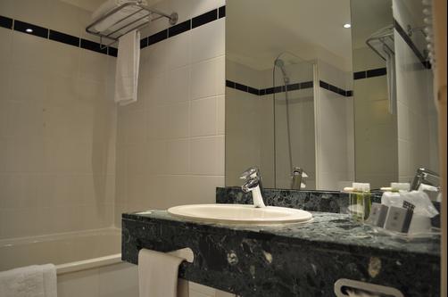 Auteuil Tour Eiffel - Paris - Bathroom