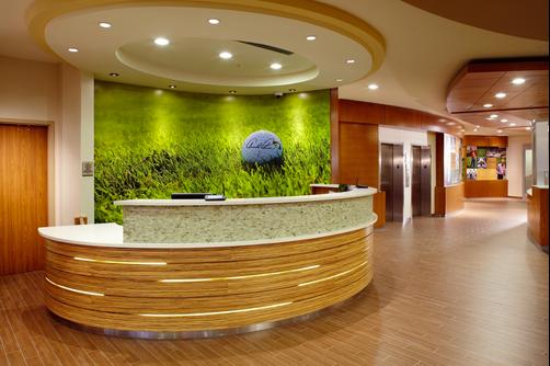 SpringHill Suites by Marriott Pittsburgh Latrobe - Latrobe - Front desk