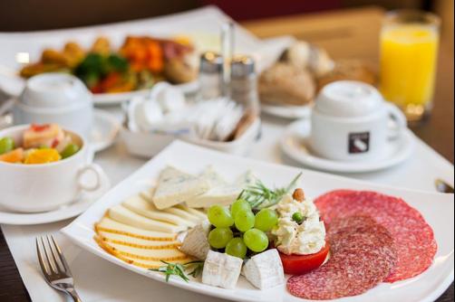 Ramada Plaza Bucharest Convention Center - Bucharest - Food