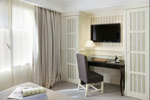 Majestic Hotel & Spa Barcelona - Barcelona - Bedroom