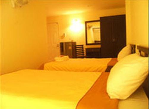 Rinradee Place - Buri Ram - Bed