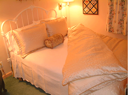 Sugartree Inn - Warren - Bed