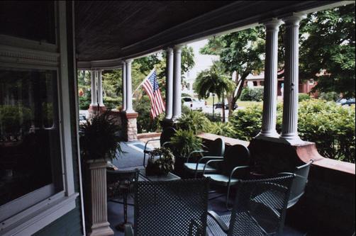 Greenhouse Bed & Breakfast - Chillicothe - Balcony