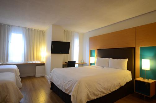 Bond Place Hotel - Toronto - Bedroom