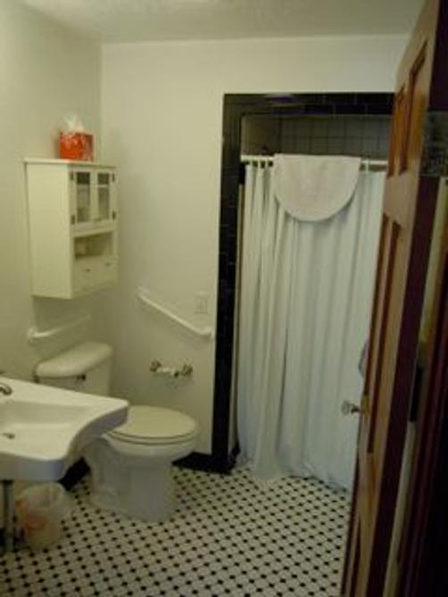 Brava House Bed And Breakfast - Austin - Bathroom