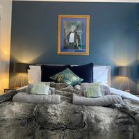 2 Bedroom Apartment -Sleeps 4- Big Savings On Long Stays!