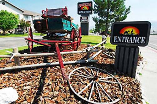 Prospector Hotel and Casino - Ely - Outdoor view