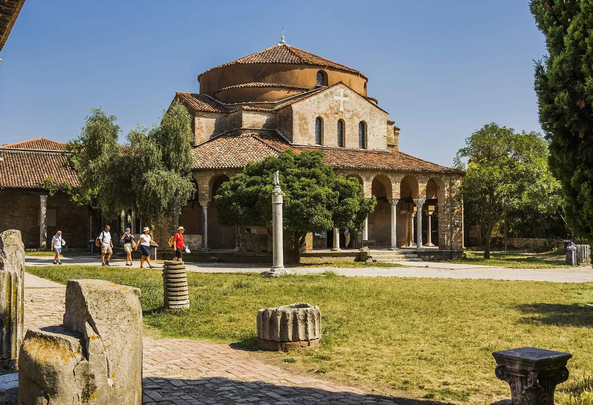 Dest_italy_torcello_venetian-lagoon_gettyimages-602507973
