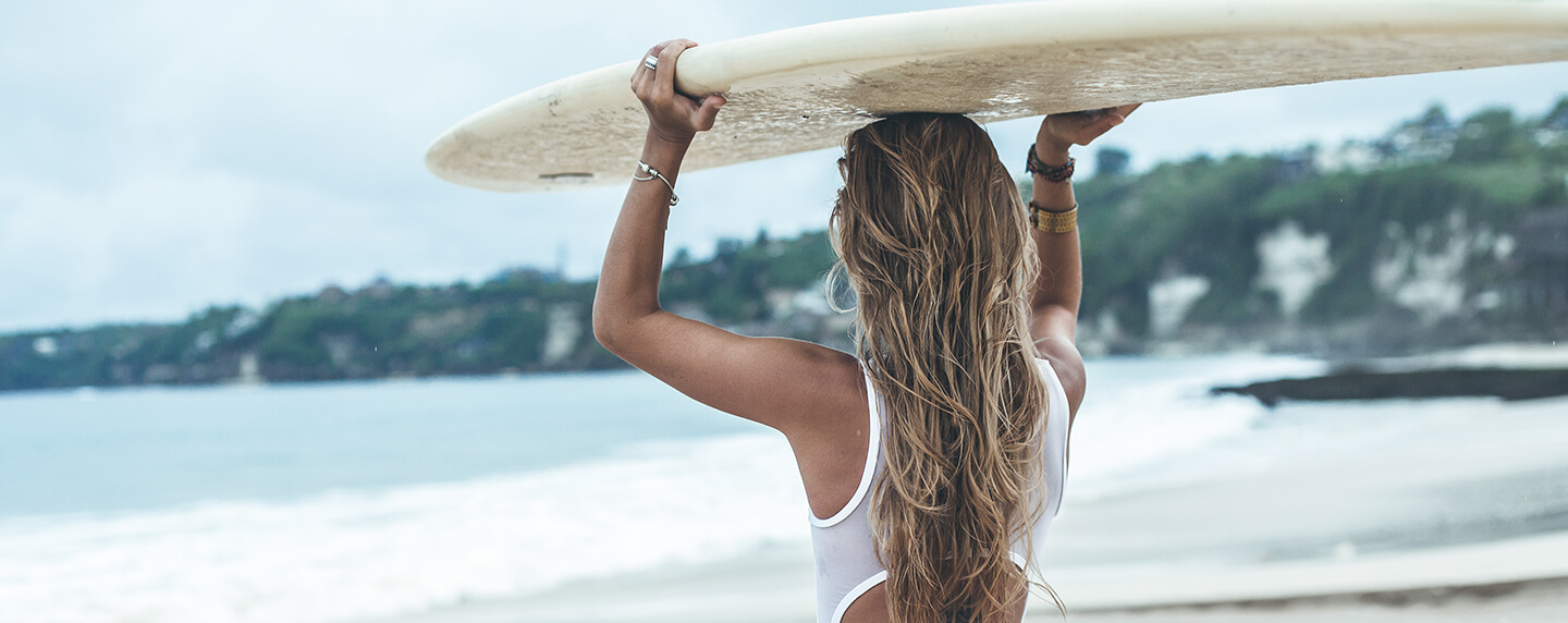 Surfer Girl: 7 Destinations to surf in Autumn