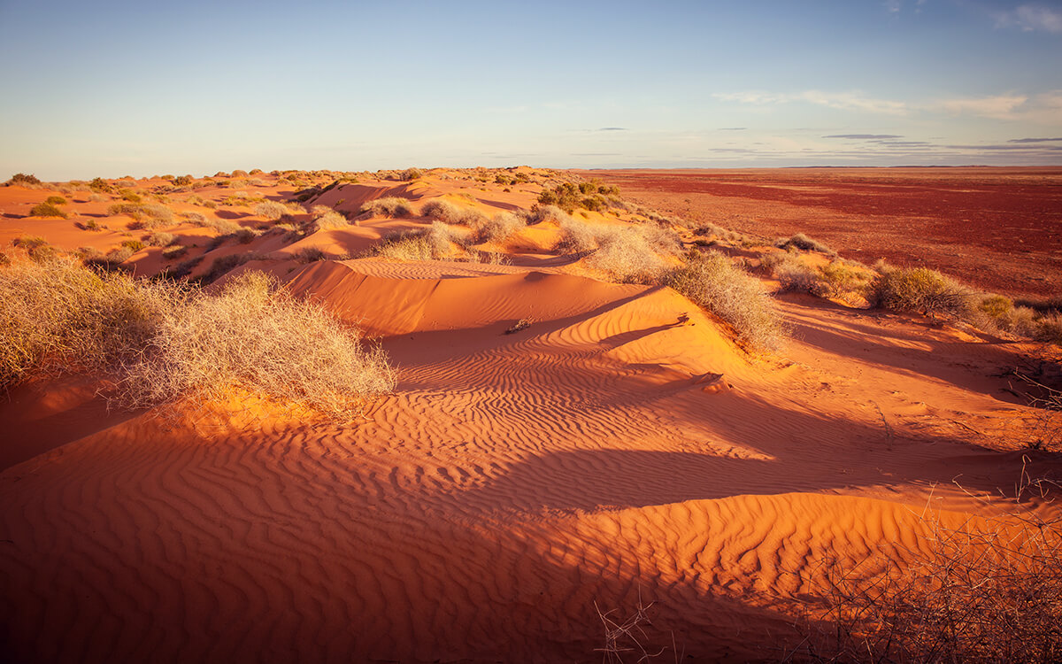 yolo-australian-outback-sand-dunes.jpg
